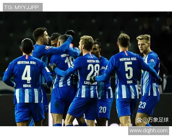 沙尔克04惨败德甲保级前景蒙上阴霾